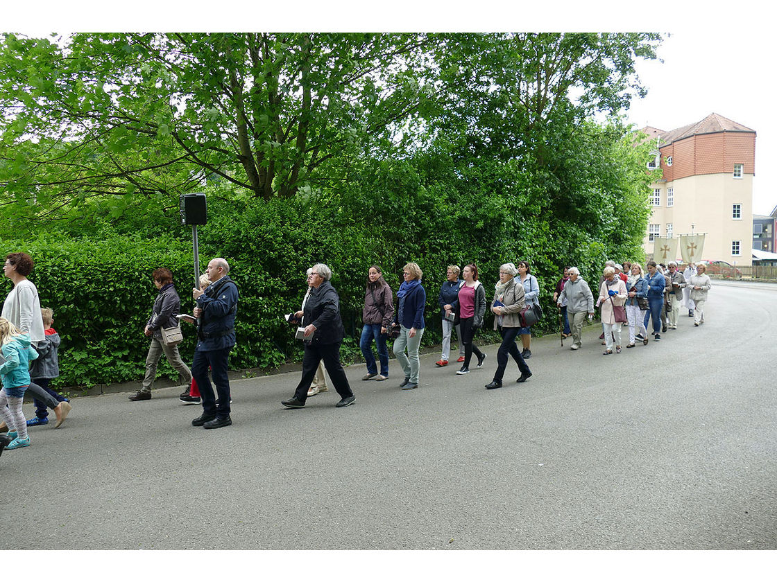 Bittprozession an Christi Himmelfahrt (Foto: Karl-Franz Thiede)